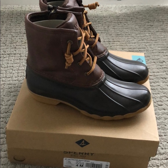 Sperry Other - Sperry Saltwater Boot Brown Size 4M